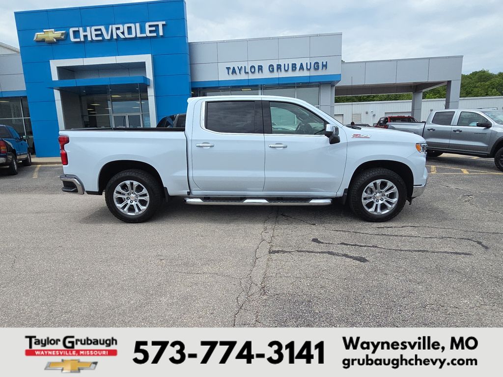 Polar White Tricoat 2026 Chevrolet Silverado 1500 Pickup Truck Four-Wheel Drive Automatic