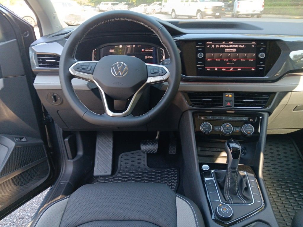 2024 Volkswagen Taos 1.5T SEL 13