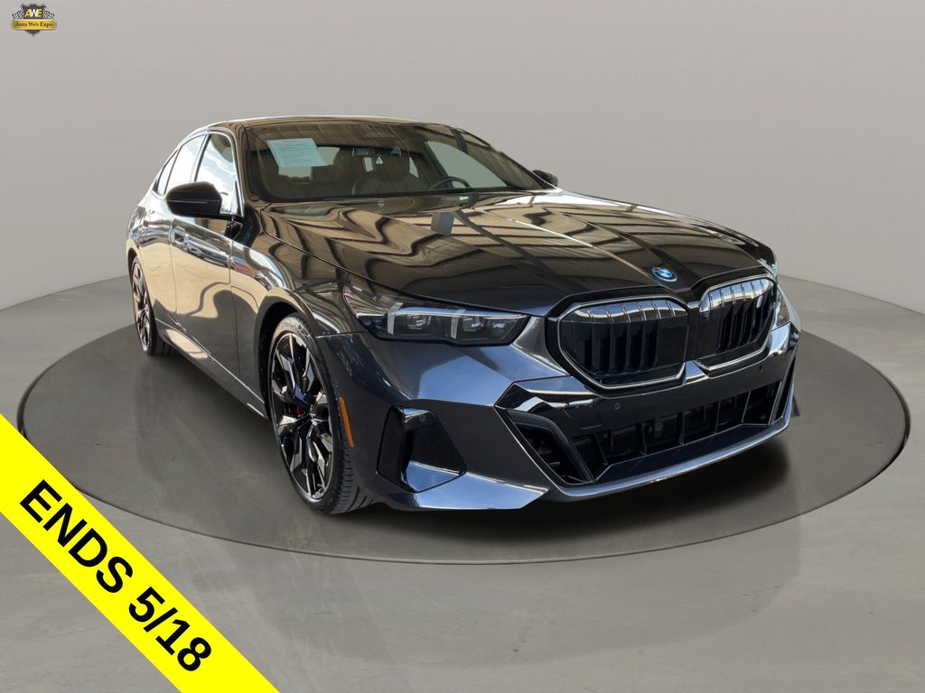 Gray (Dark Graphite Metallic) 2026 BMW i5 eDrive40 Sedan Rear-Wheel Drive Automatic