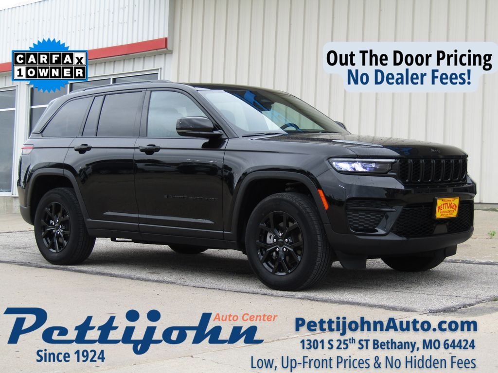 Diamond Black Crystal Pearlcoat 2025 Jeep Grand Cherokee SUV / Crossover Four-Wheel Drive 8-Speed Automatic