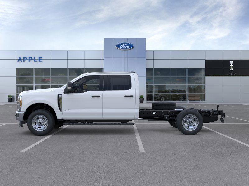 2026 Ford F-350 Chassis XL