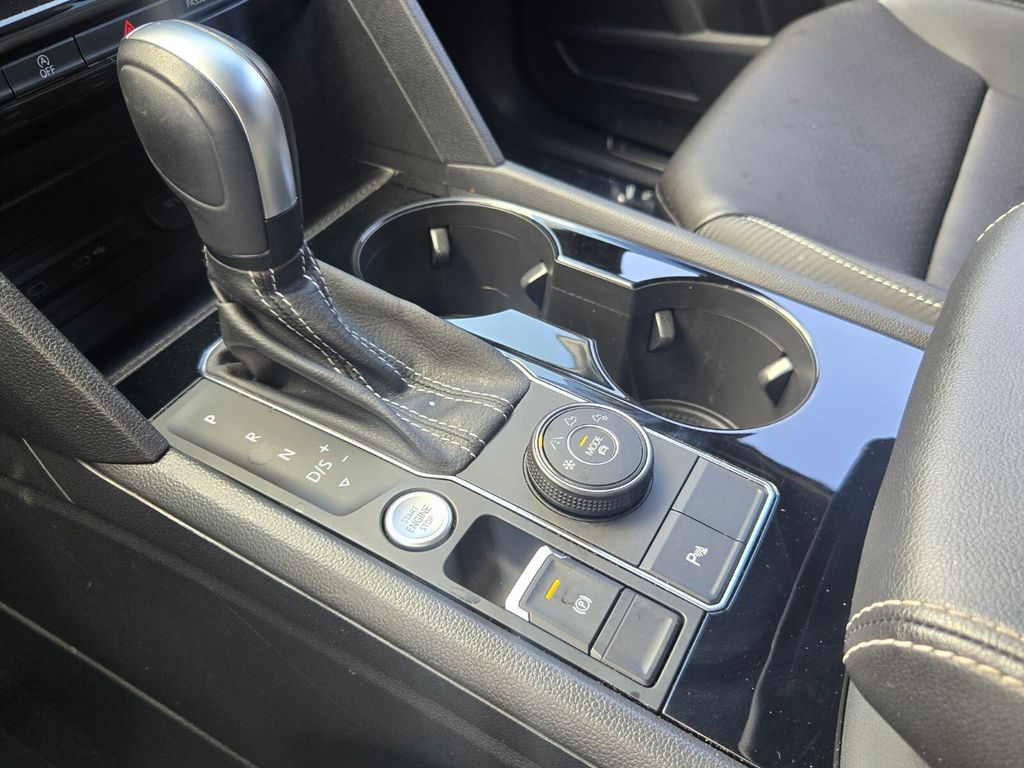 2022 Volkswagen Atlas - $24,100