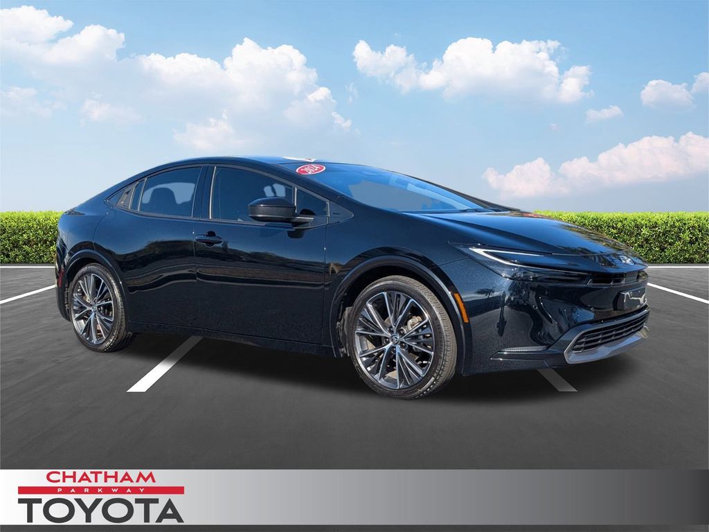 2024 Toyota Prius XLE's photo