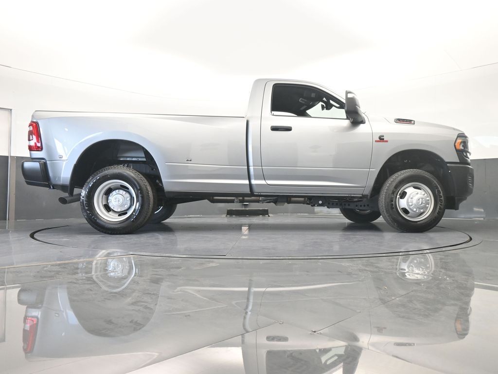 Used 2024 Billet Silver Metallic Clearcoat Ram Tradesman image 57