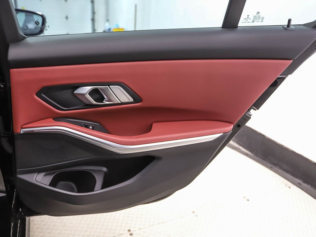 Thumbnail: 2023 BMW 3 Series - 25