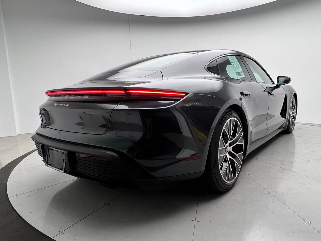 Thumbnail: 2020 Porsche Taycan - 21