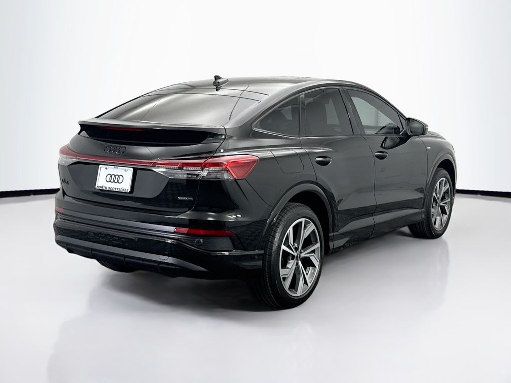 Thumbnail: 2023 Audi Q4 e-tron - 5