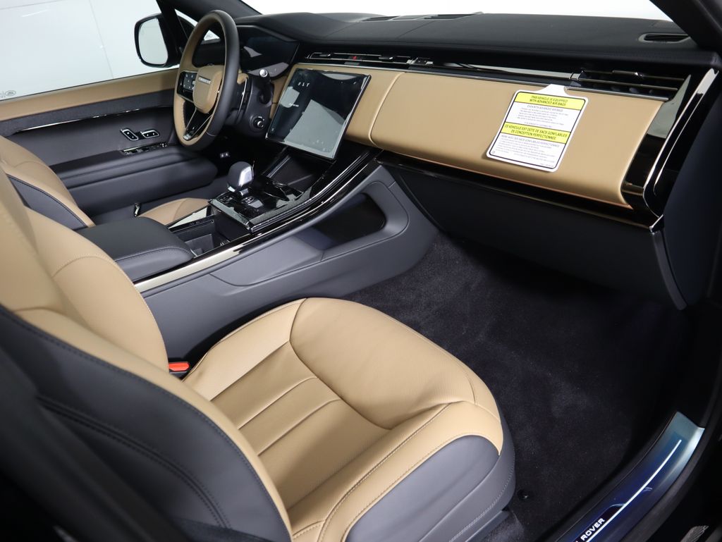 Thumbnail: 2026 Land Rover Range Rover Sport - 18