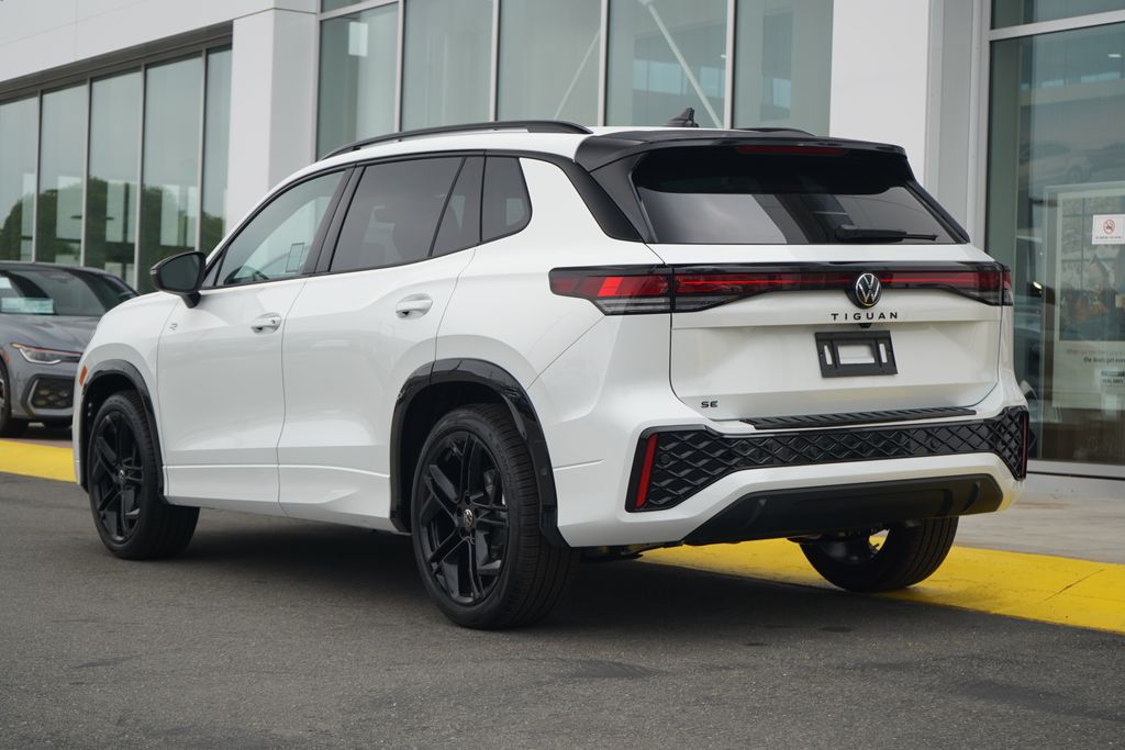 Thumbnail: 2026 Volkswagen Tiguan - 3
