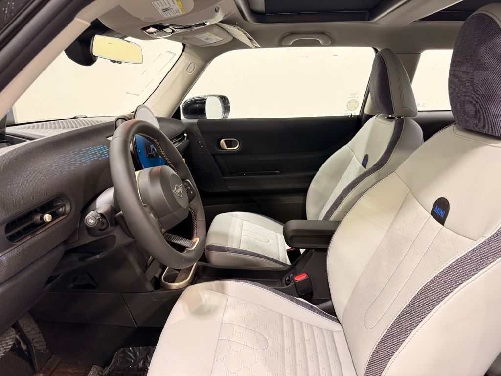 Thumbnail: 2025 MINI Cooper - 12