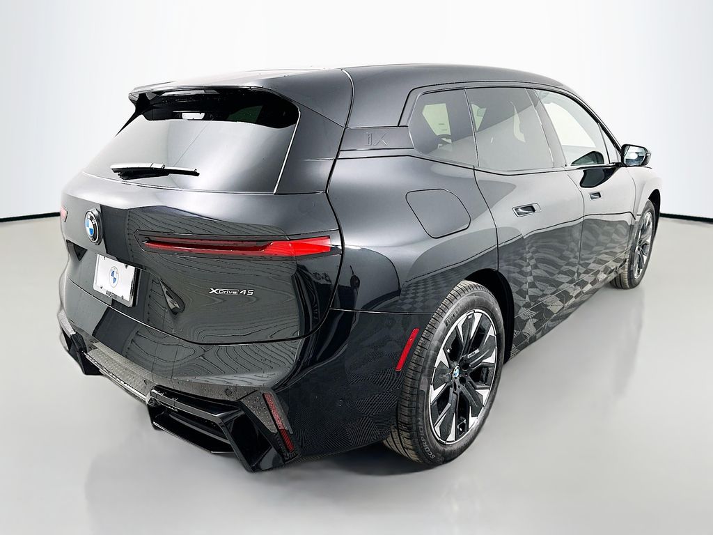 Thumbnail: 2026 BMW iX - 5