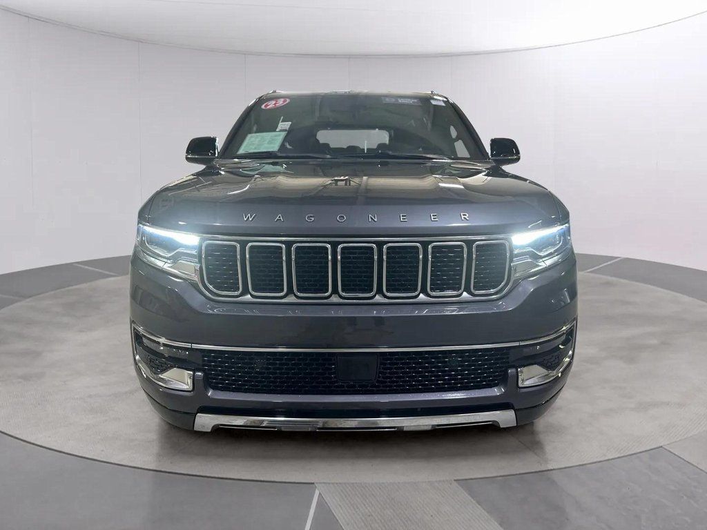 2023 Jeep Wagoneer L Series III - Photo 8