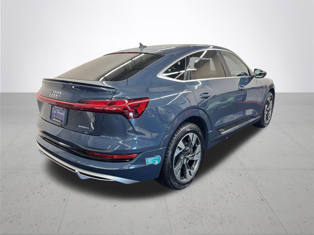 2022 Audi e-tron Sportback S line Premium Plus