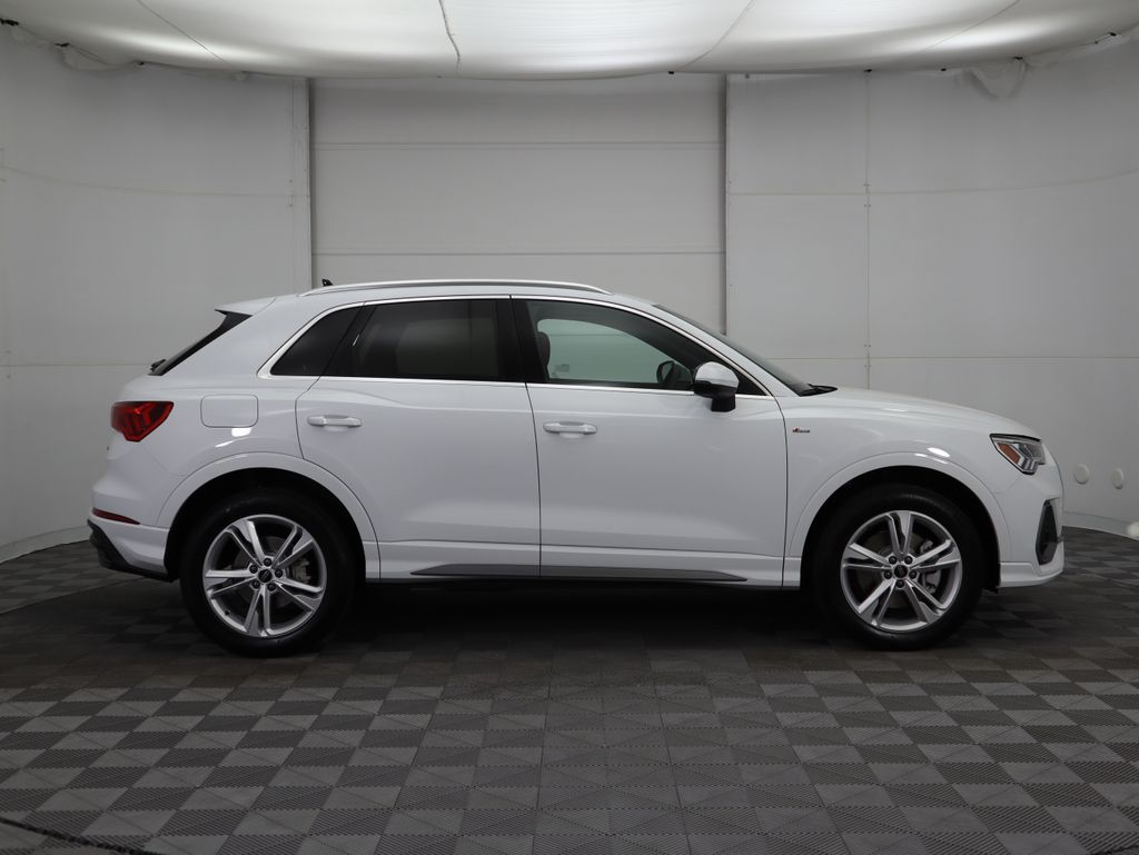 2024 Audi Q3  4