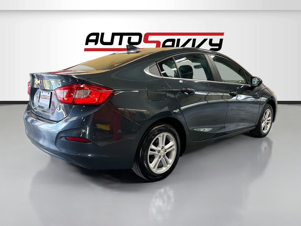 Used 2018 Graphite Metallic Chevrolet LT image 7