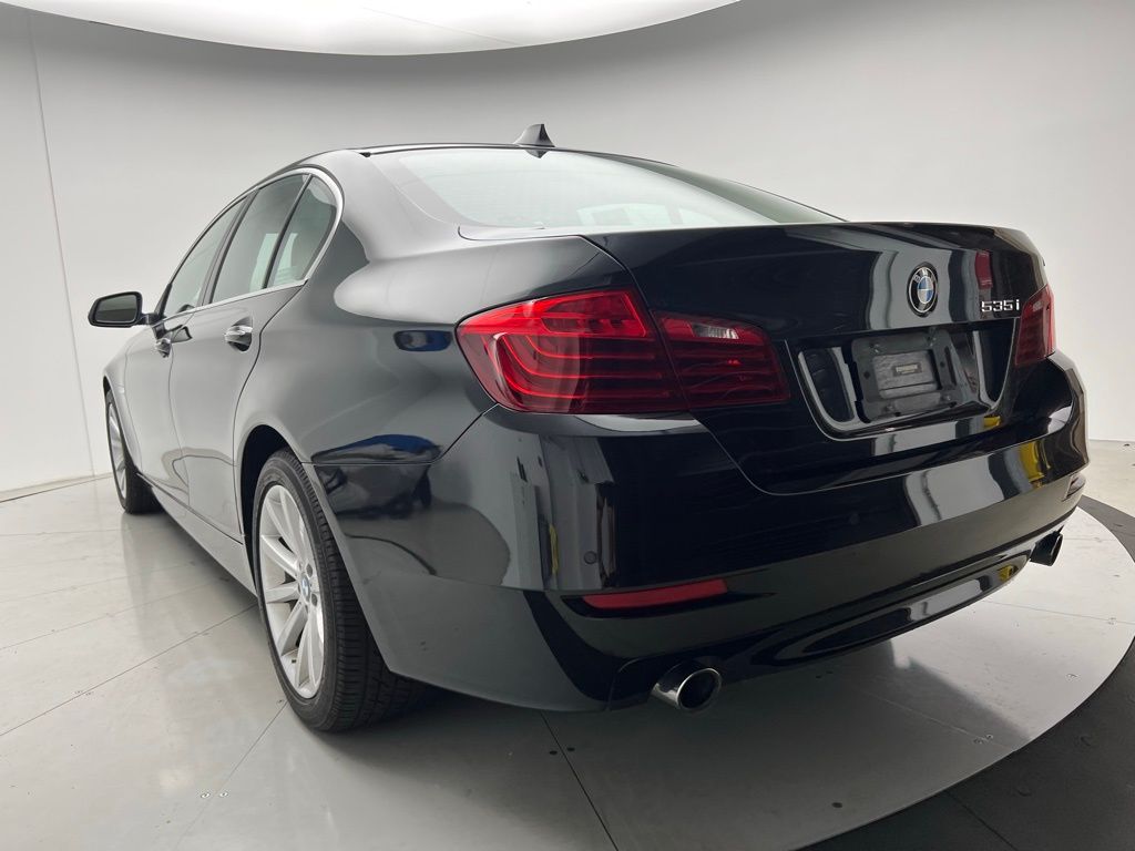 Thumbnail: 2015 BMW 5 Series - 4