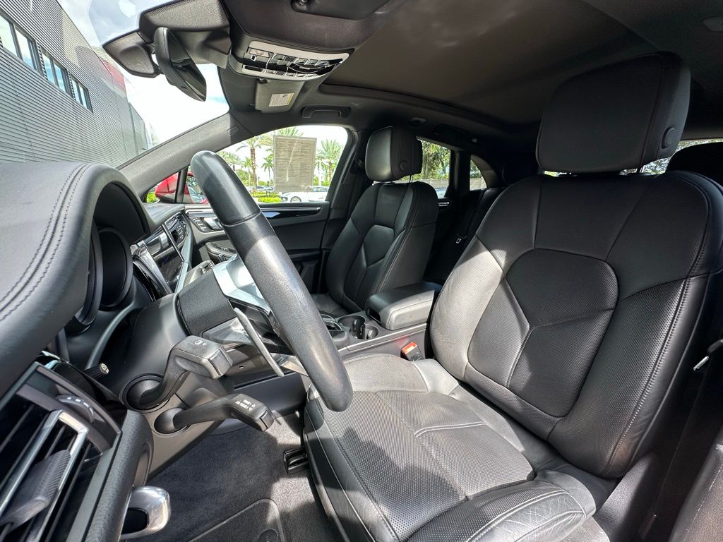 Thumbnail: 2019 Porsche Macan - 5