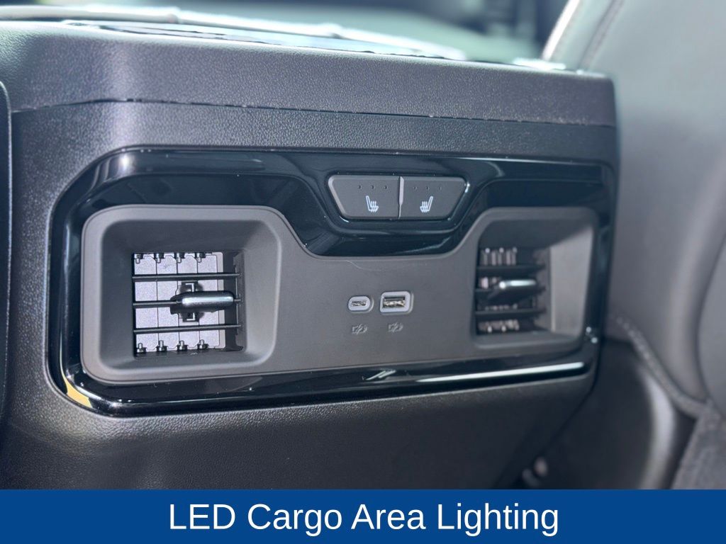 2025 GMC Sierra 2500HD 4WD Crew Cab Standard Bed AT4X