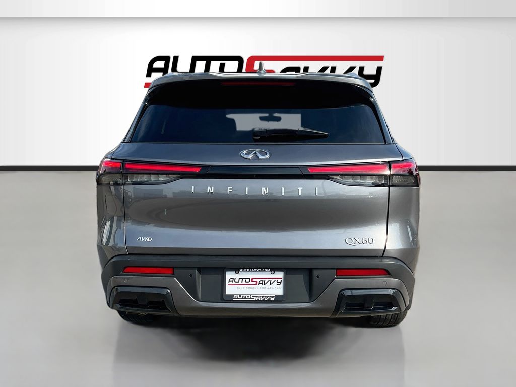 Used 2025 Gray INFINITI LUXE image 6