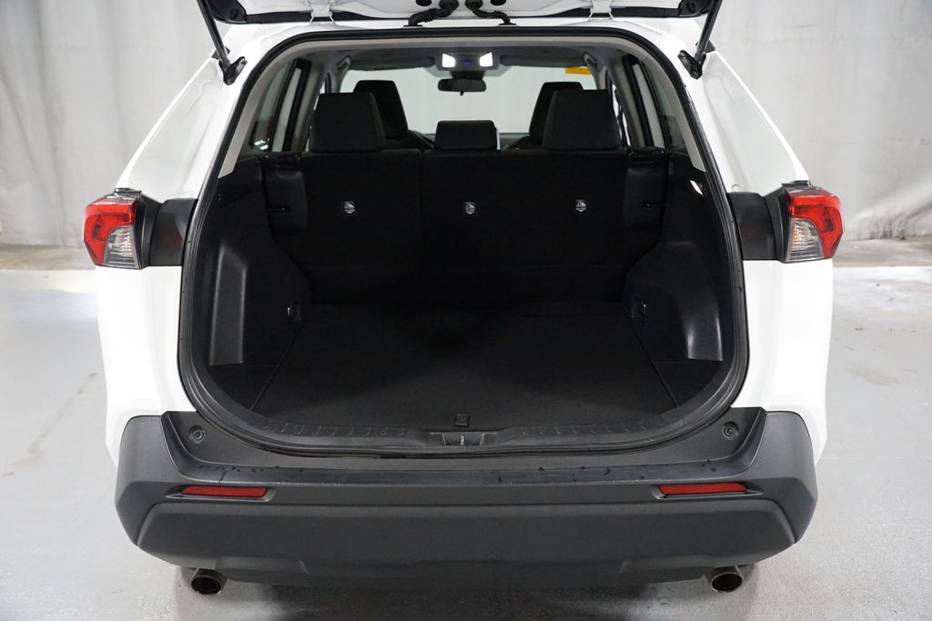 Thumbnail: 2024 Toyota RAV4 - 32