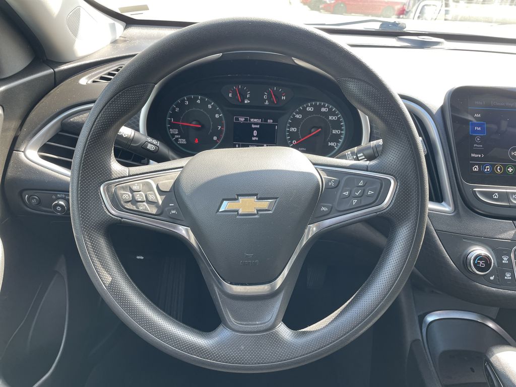 Used 2024 Chevrolet Malibu Sedan