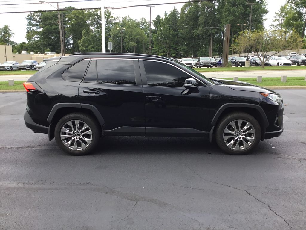 Thumbnail: 2020 Toyota RAV4 - 6