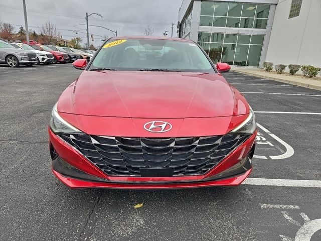 2022 Hyundai Elantra Limited Edition 3