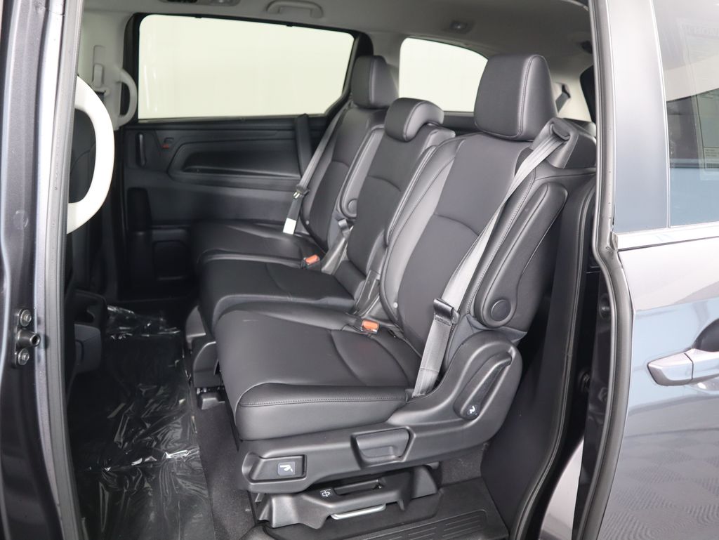 Thumbnail: 2026 Honda Odyssey - 21