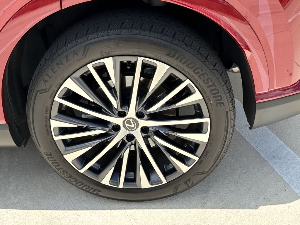 Thumbnail: 2023 Lexus RX - 31
