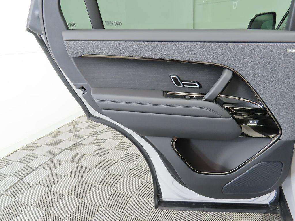 Thumbnail: 2025 Land Rover Range Rover Sport - 26