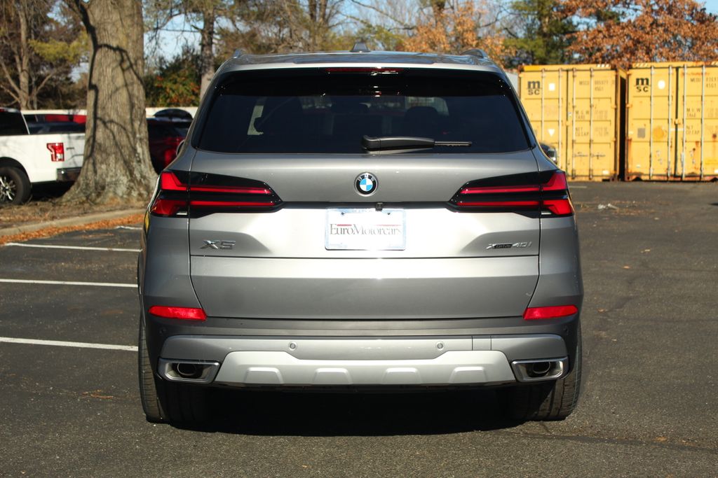 Used 2026 Gray BMW xDrive40i image 6