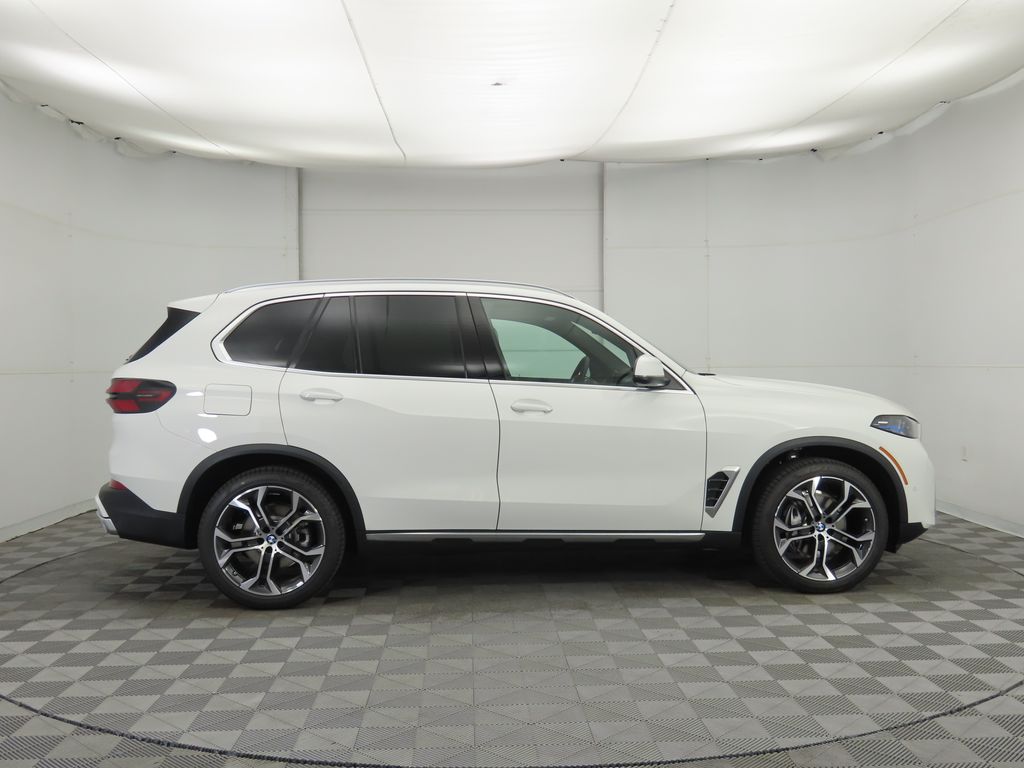 Thumbnail: 2026 BMW X5 - 4