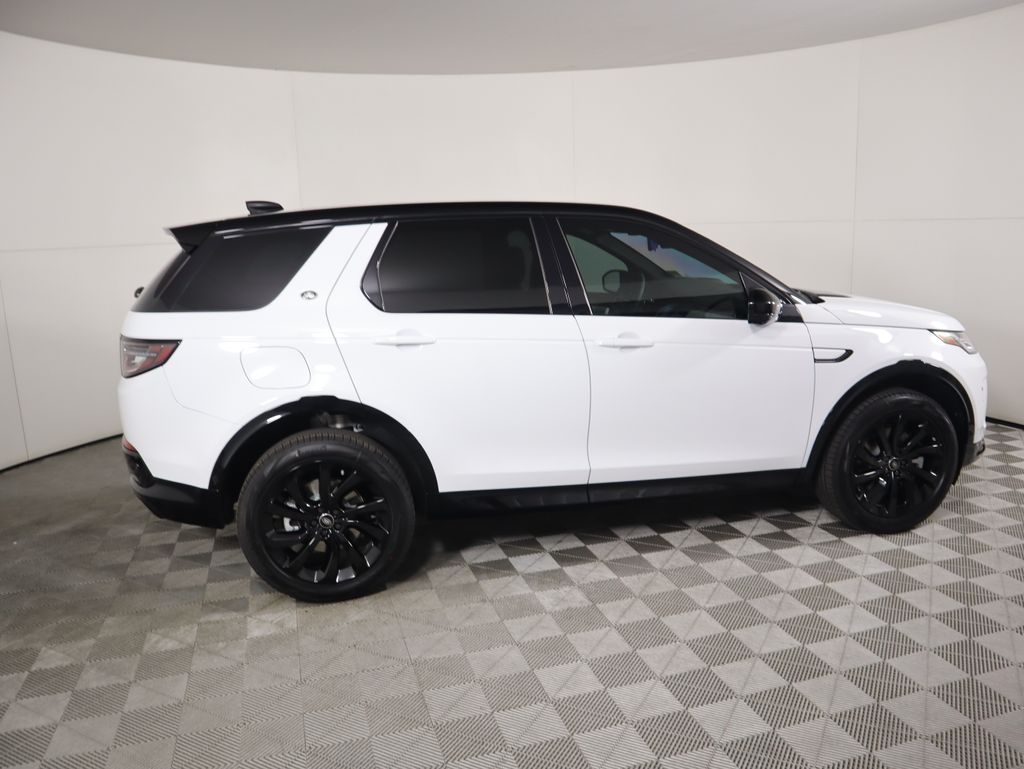 Thumbnail: 2025 Land Rover Discovery Sport - 4