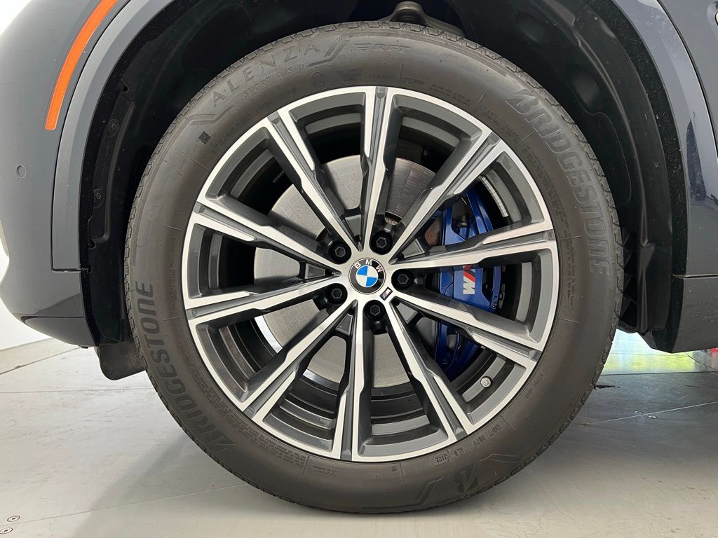 2023 BMW X5 M50i 24