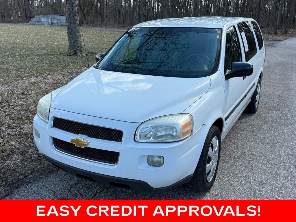 Summit White 2008 Chevrolet Uplander LS Extended FWD Minivan Front-Wheel Drive 4-Speed Automatic Overdrive