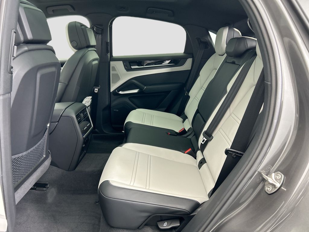 Thumbnail: 2026 Porsche  - 19