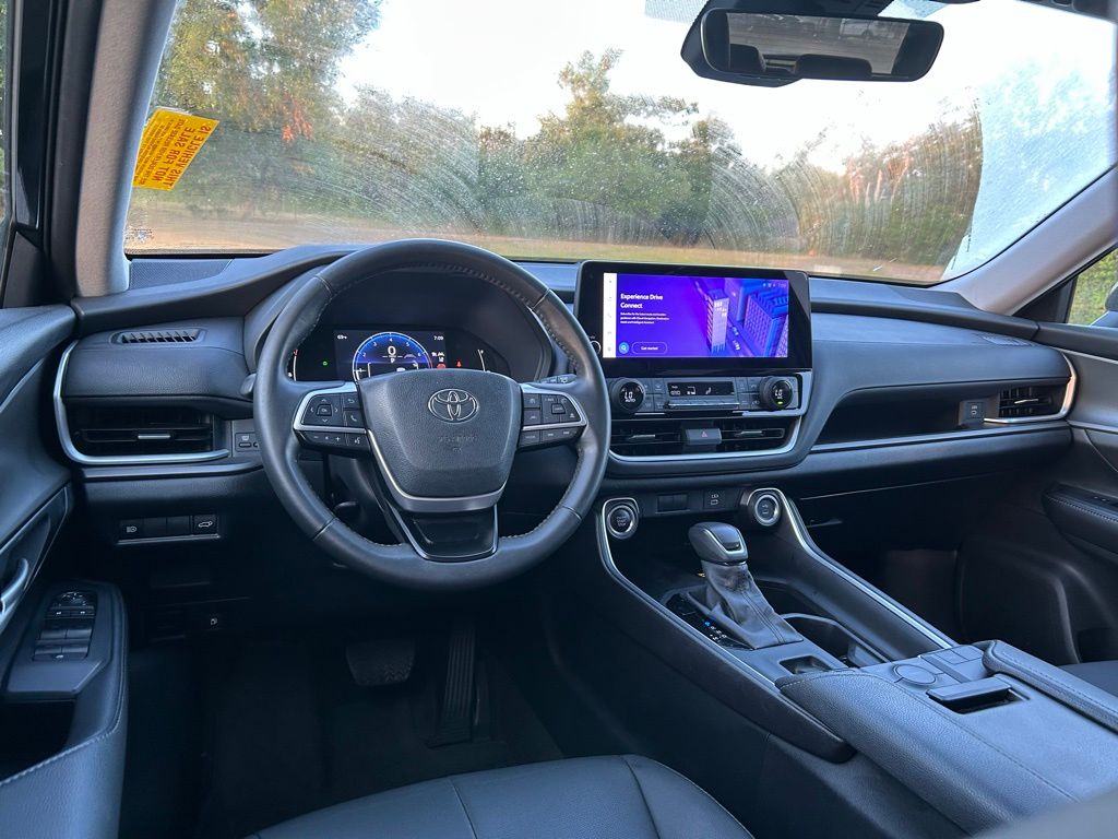 2024 Toyota Grand Highlander XLE 12