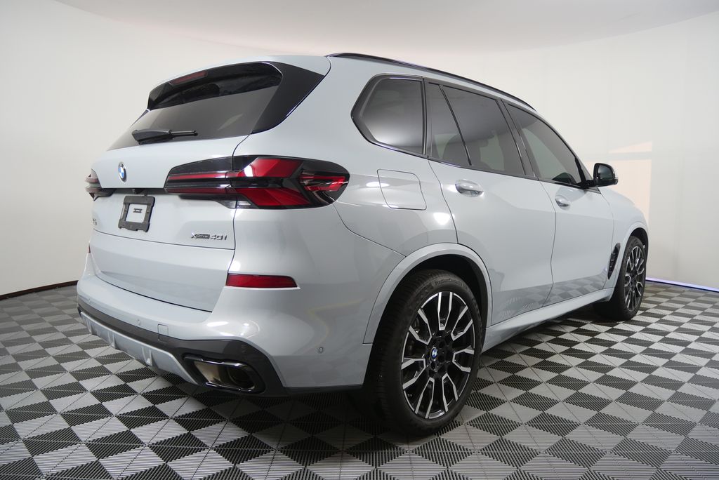 Thumbnail: 2025 BMW X5 - 3