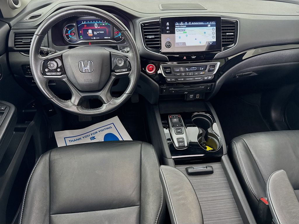 Used Car 2020 Honda Pilot  Touring For Sale Under $25,000 In Austin, Texas