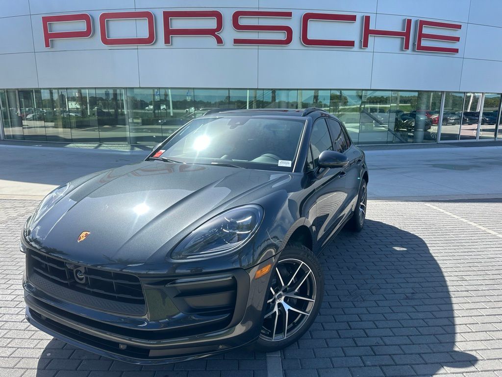 2025 Porsche Macan  -
                Davie, FL