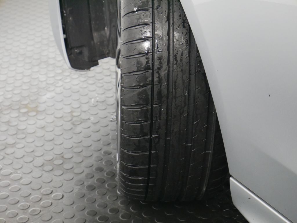 Thumbnail: 2023 Mercedes-Benz C-Class - 16