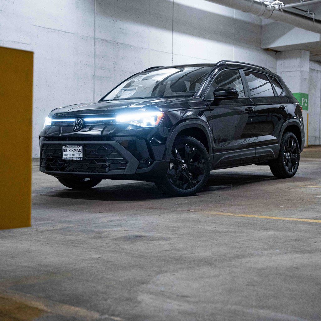 2026 Volkswagen Taos 1.5T SE Black