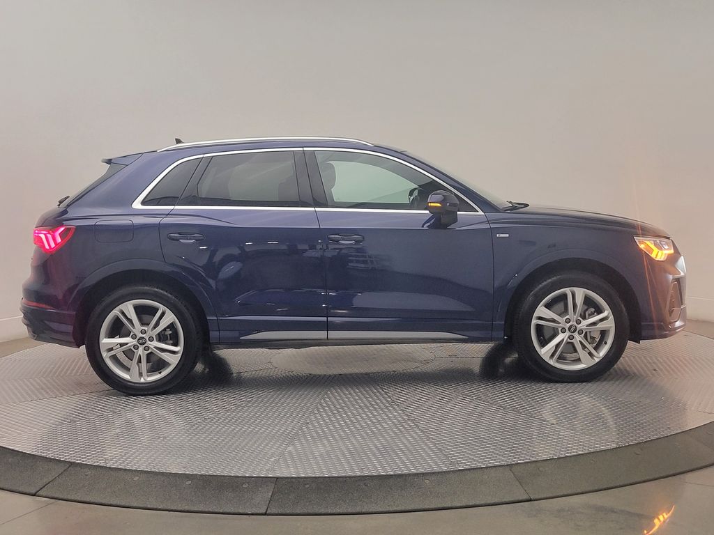 Thumbnail: 2022 Audi Q3 - 6