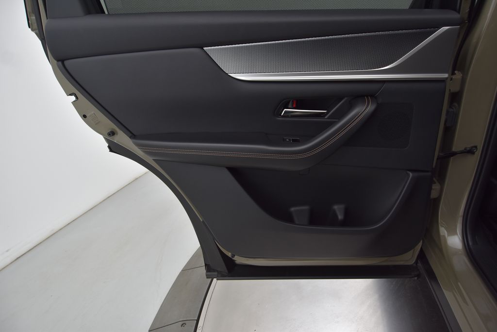 2025 Mazda CX-70 PHEV Premium Plus photo