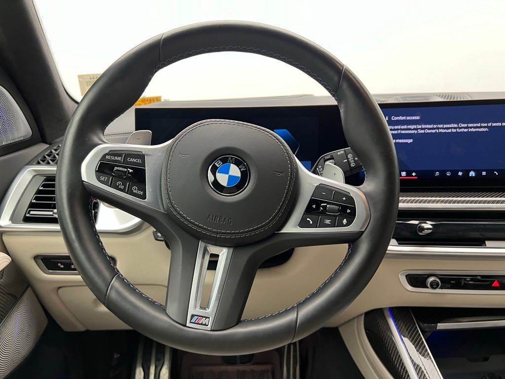 Thumbnail: 2025 BMW X7 - 19