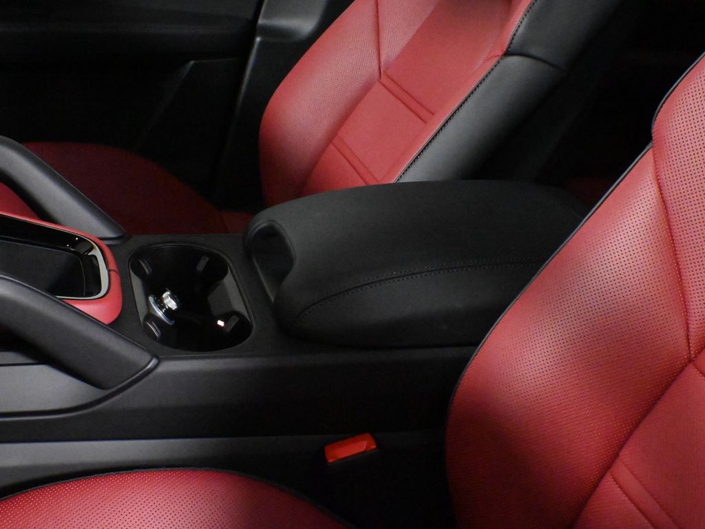 Thumbnail: 2026 Porsche Cayenne - 28