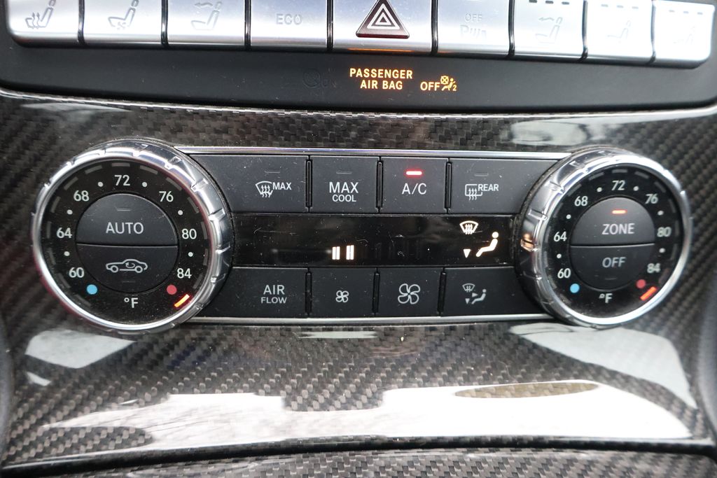 Thumbnail: 2013 Mercedes-Benz SL-Class - 22