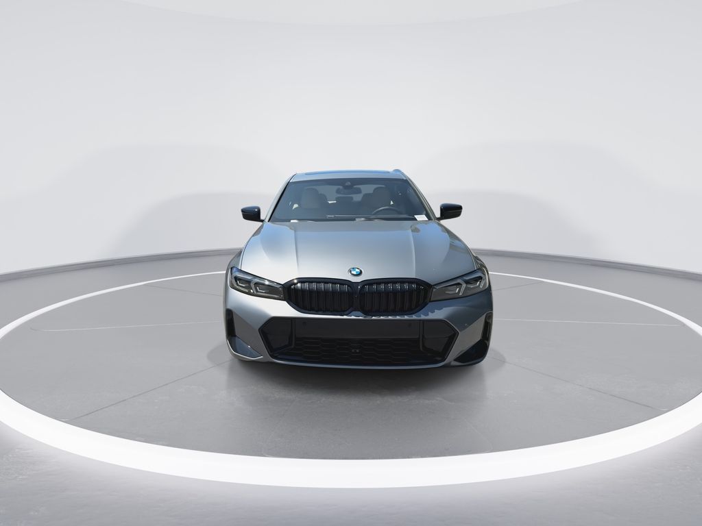 Thumbnail: 2026 BMW 3 Series - 3