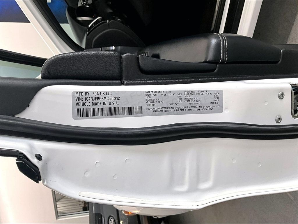 2021 Jeep Grand Cherokee — photo 33