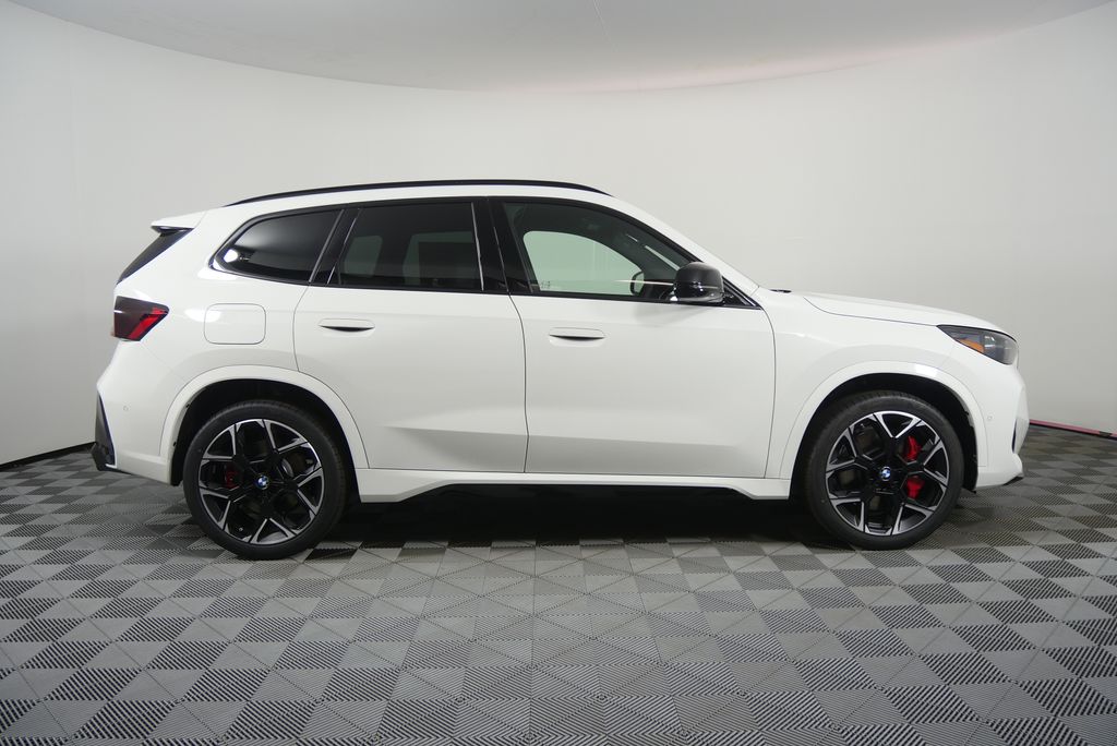 Thumbnail: 2026 BMW X1 - 2